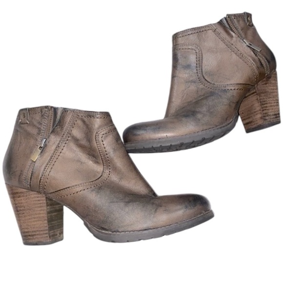 Clarks ankle booties size 10M - Picture 1 of 11
